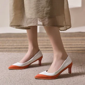 2023 Женская обувь; Летние модные женские туфли-лодочки контрастного однотонного цвета; пикантные элегантные женские туфли на высоком каблуке с острым носком;